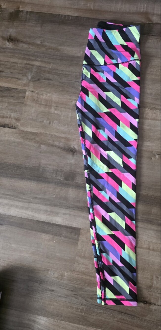 VSX Black Active Leggings with Pink Accent